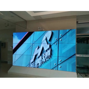 廊坊市銀河北路農(nóng)業(yè)銀行三星55寸3.5mm定制機(jī)柜安裝